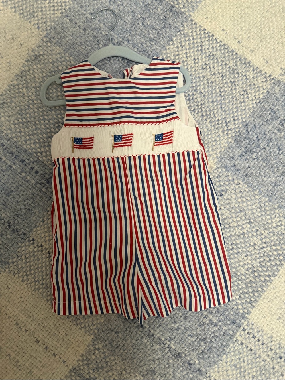 Edgehill collection Smocked flag Jon Jon